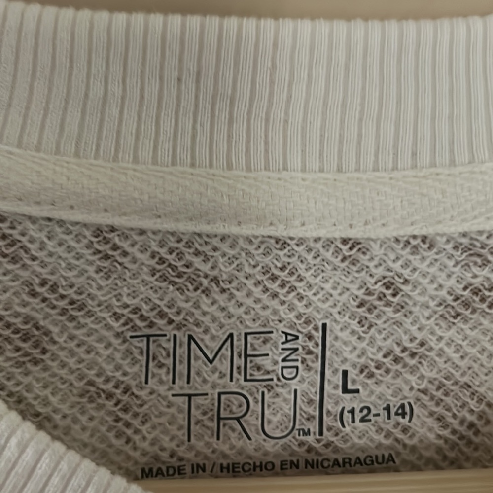 Sweatshirt - Picture 2 of 3